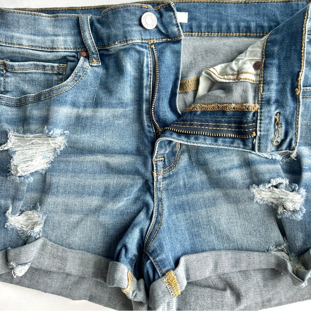 🍒(A221) Women’s Pac Sun Jean Shorts The Shortie. Size: 28 - Picture 6 of 12